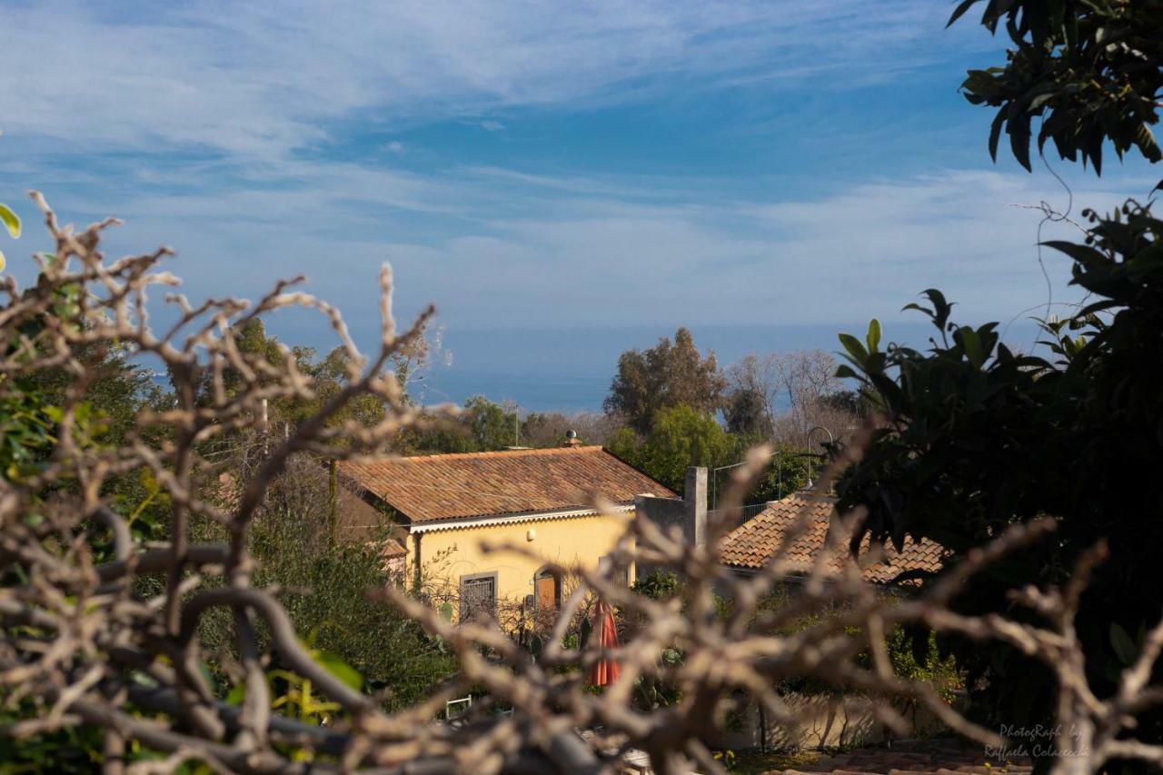 Le Casette Nel Borgo Hotel Acireale Exterior photo