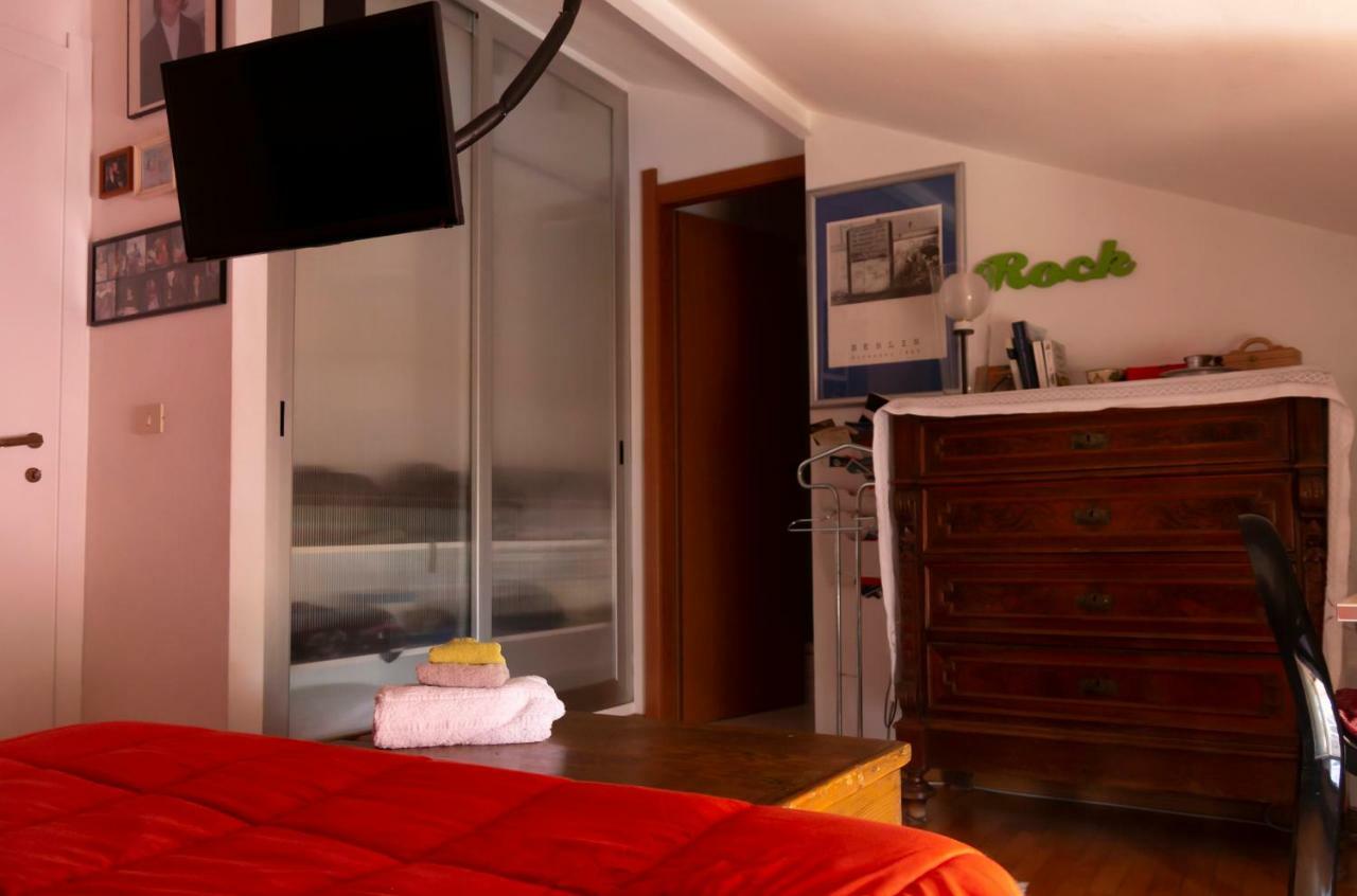 Le Casette Nel Borgo Hotel Acireale Exterior photo